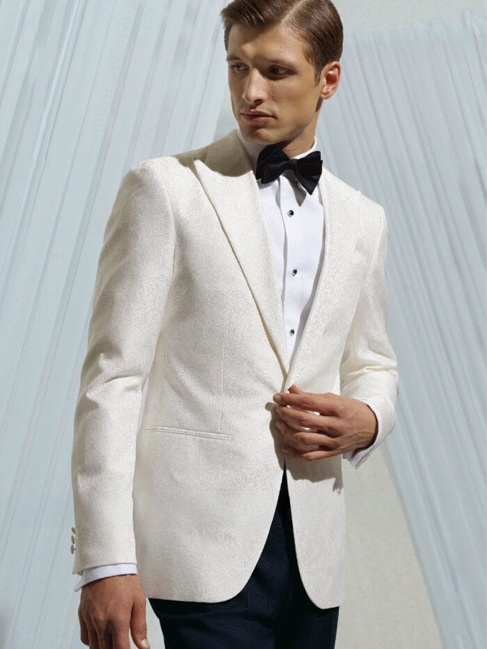 How To Dress Confidently For Cocktail Parties